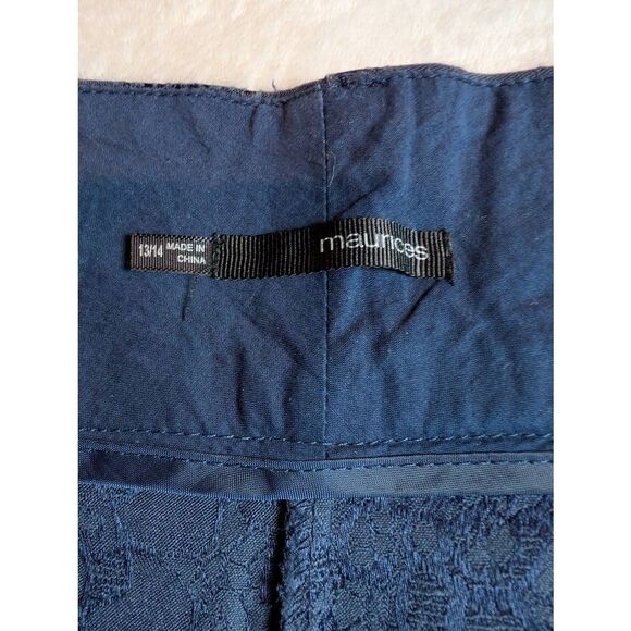 Maurices cuffed navy blue shorts size 13/14 * - Picture 3 of 3